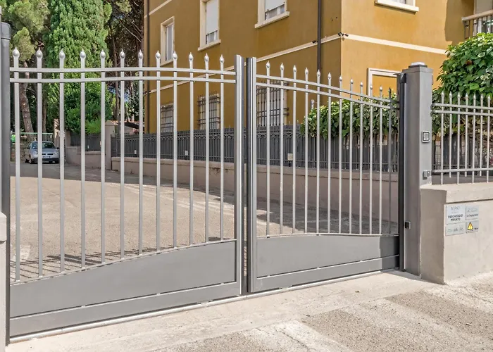 Casa Mirko - B & B Con Stazione Ricarica Auto Elettriche Parcheggio Privato Auto Moto Biciclette