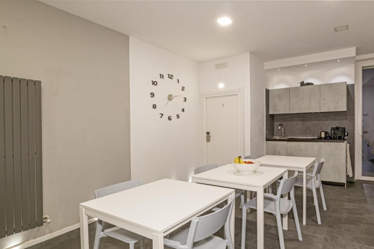Casa Mirko - Con Stazione Ricarica Auto Elettriche Parcheggio Privato Auto Moto Biciclette Alojamento de Acomodação e Pequeno-almoço *