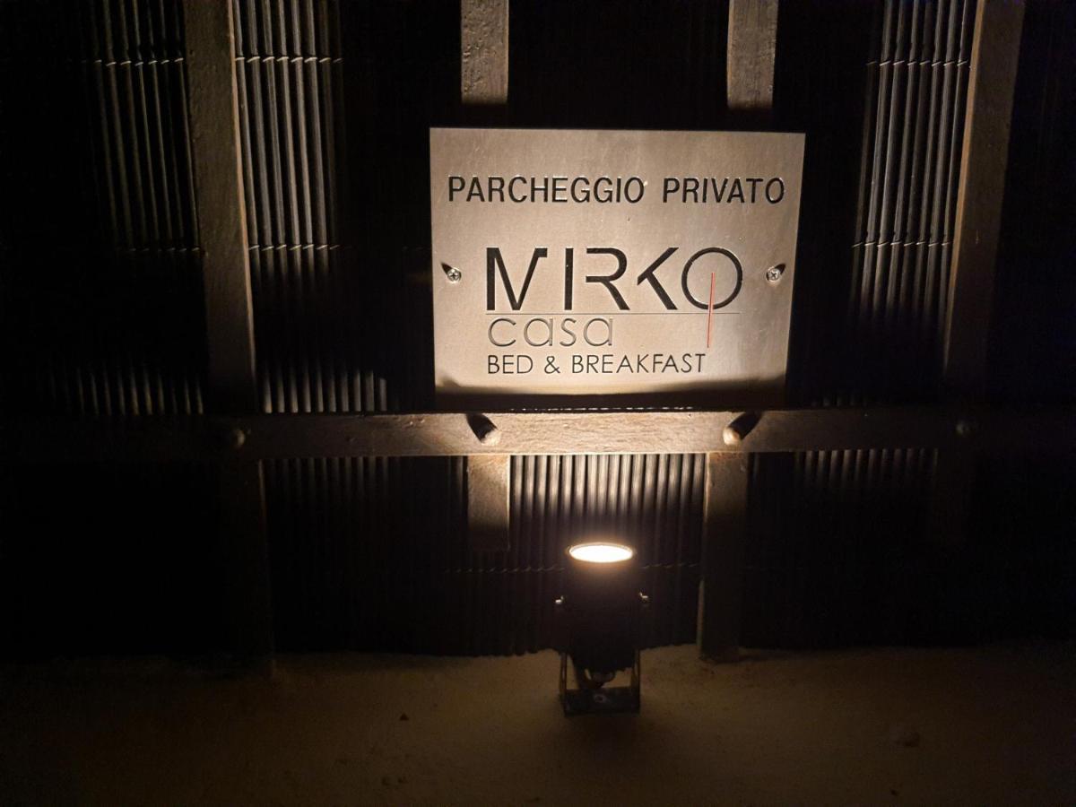 Alojamento de Acomodação e Pequeno-almoço Casa Mirko - Con Stazione Ricarica Auto Elettriche Parcheggio Privato Auto Moto Biciclette